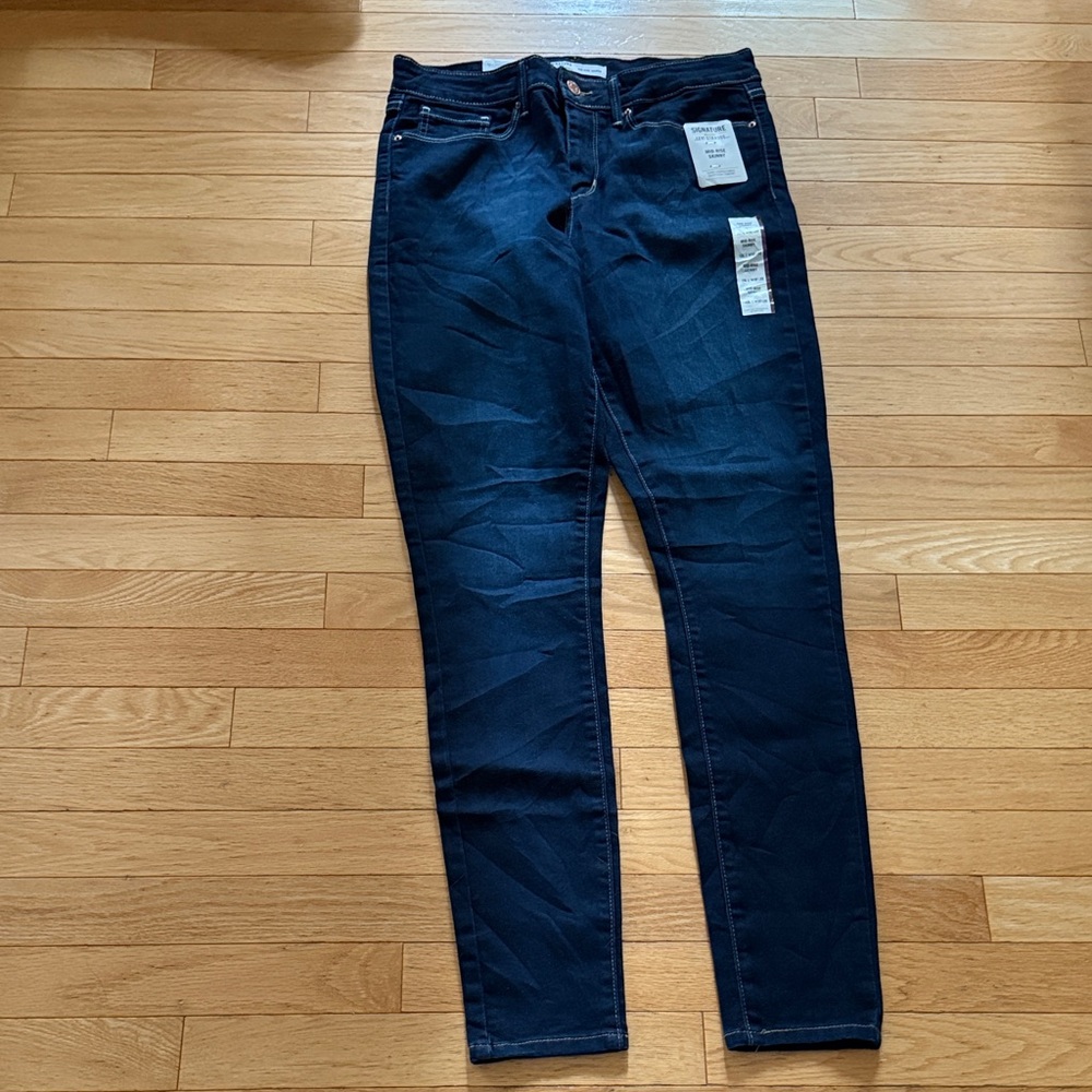 Levi’s Strauss mid rise skinny 30/32